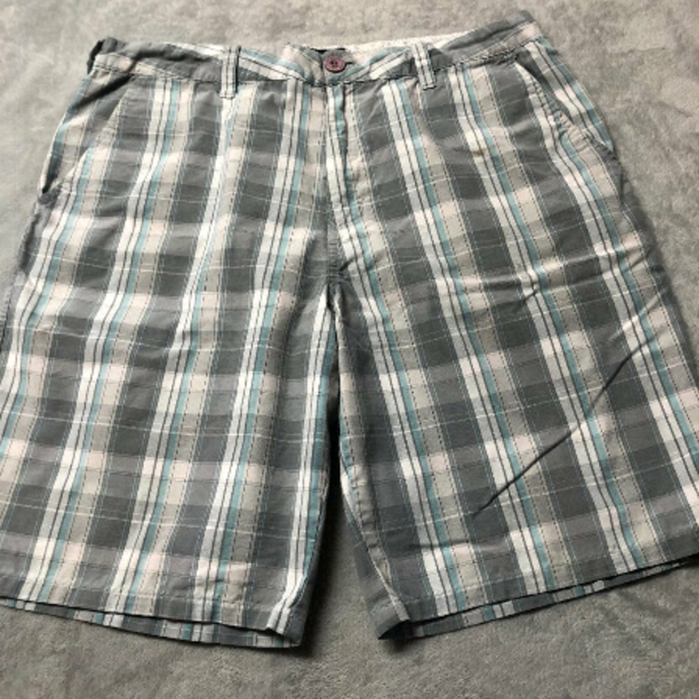 Hurley Grey, White & Blue Long Shorts Size 34